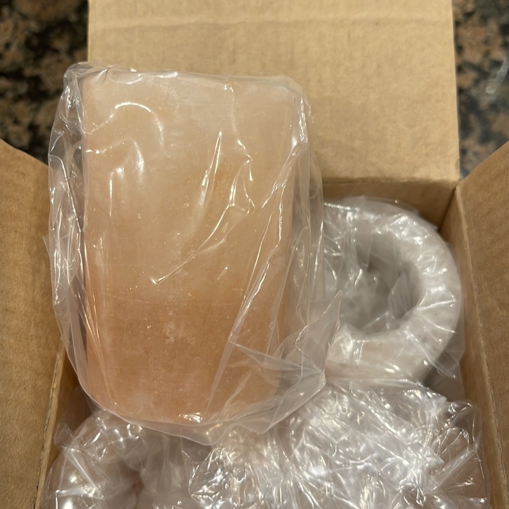 🥃🥃Himalayan salt shot glasses-NIB!! - Picture 7 of 8